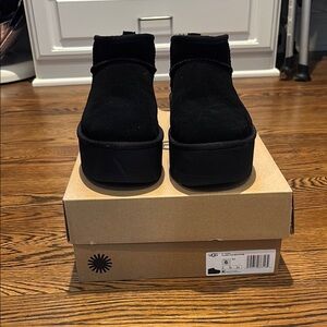 UGG Classic Ultra Mini Platform